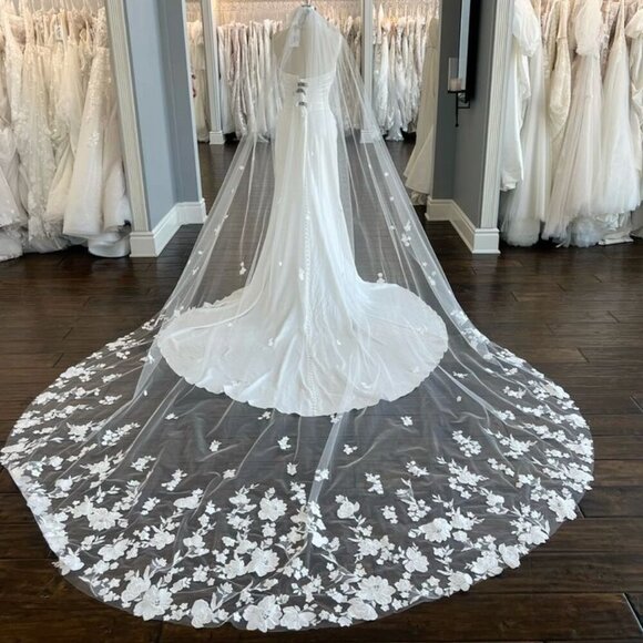 🎉HP🎉NWOT Bel Air Bridal Cathedral Veil - V7722C - Picture 1 of 6